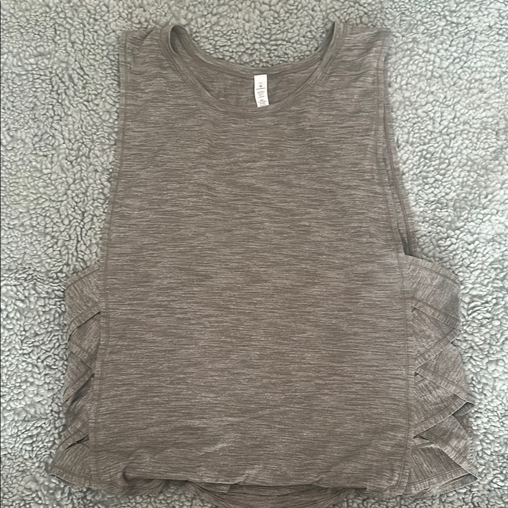 Lululemon ladies heathered olive green  Sleeveless tank Top sz 12